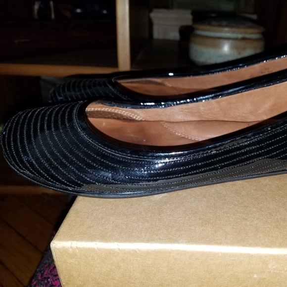Gently Souls patent leather flats size 8 - Picture 3 of 5